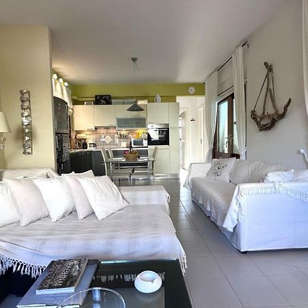 Villa Amy With A Pool In Porto Hydra By Goutos Properties Thermisía 외부 사진