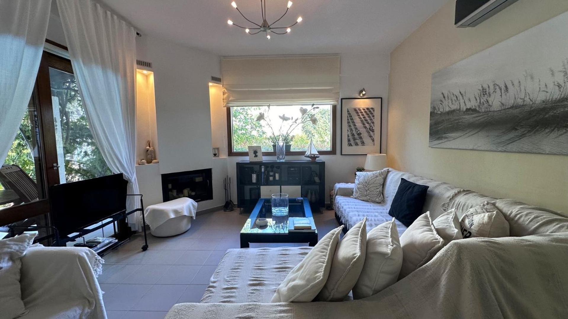 Villa Amy With A Pool In Porto Hydra By Goutos Properties Thermisía 외부 사진